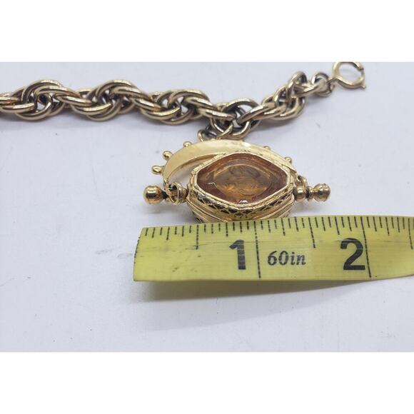 Vintage German Gold Chain Bracelet & Spinning Cameo Amber Glass Intaglio - Picture 9 of 10